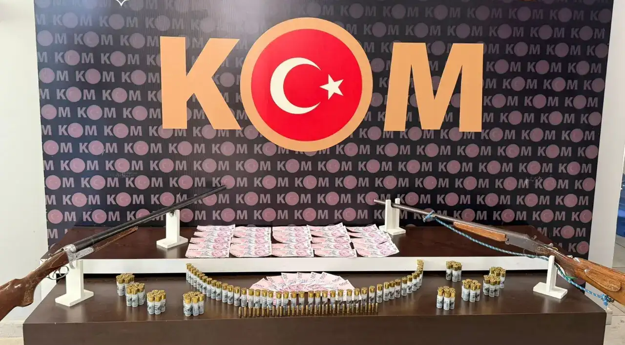 Tarihi Eserden Papağanlara Antalya’da Kaçakçılara Darbe 2